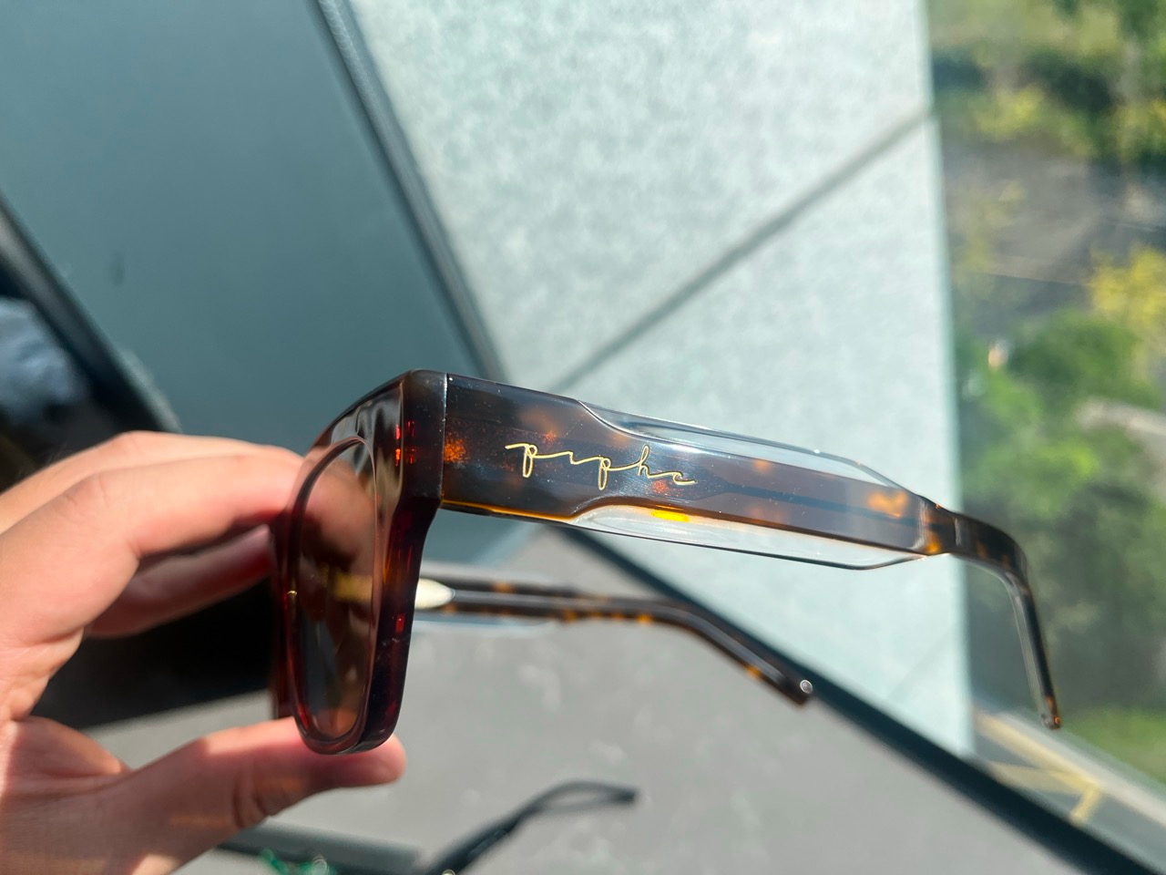 Luxury Sunglasses in demi color under the sunshine